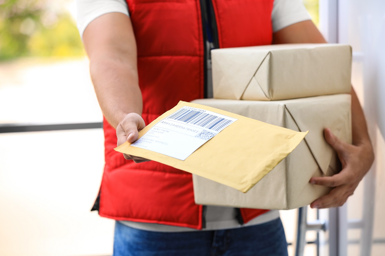 Jak zapakować przesyłkę, aby bezpiecznie dotarła do adresata?