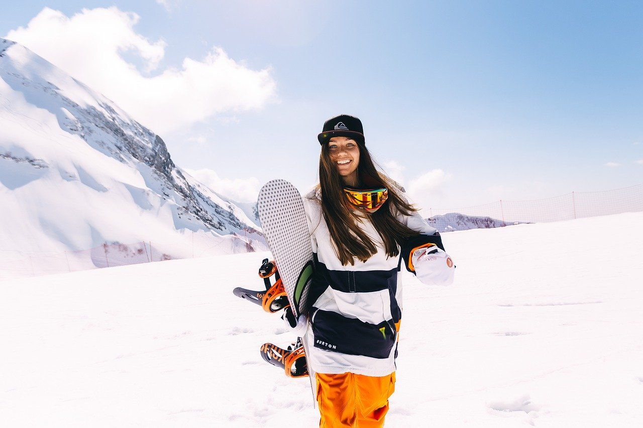 Jakie akcesoria będą potrzebne do jazdy na snowboardzie?