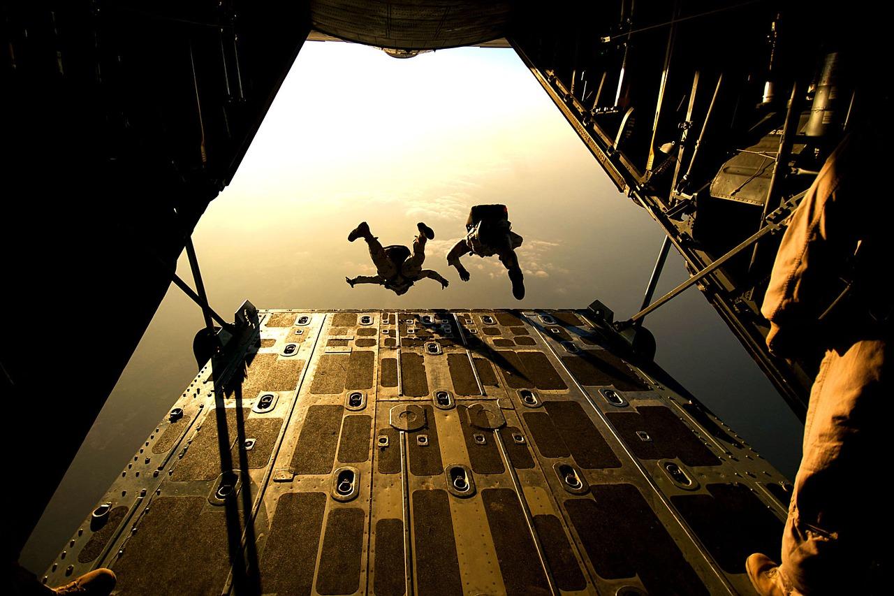 Zasady skoku spadochronowego i kwestie bezpieczeństwa