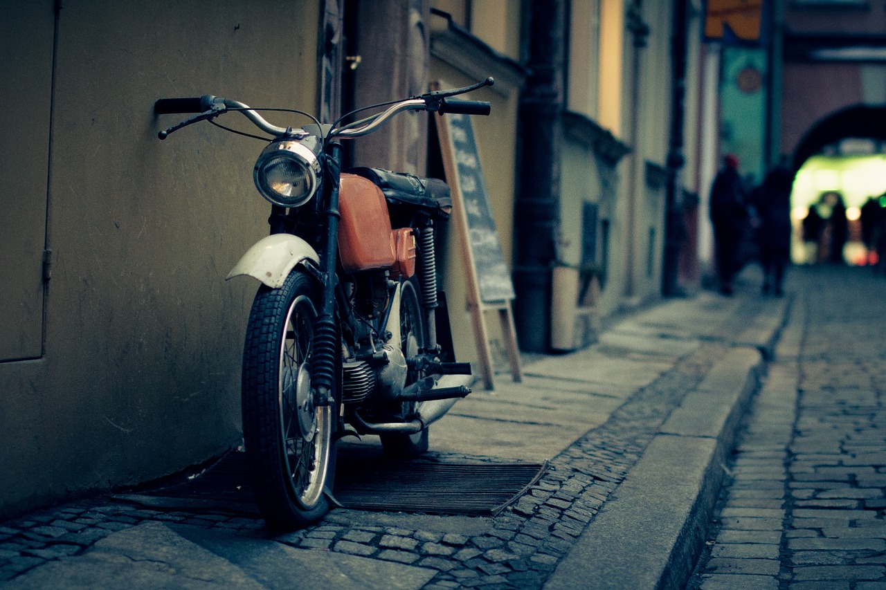 Amortyzatory – dlaczego są ważnym elementem motocykla?
