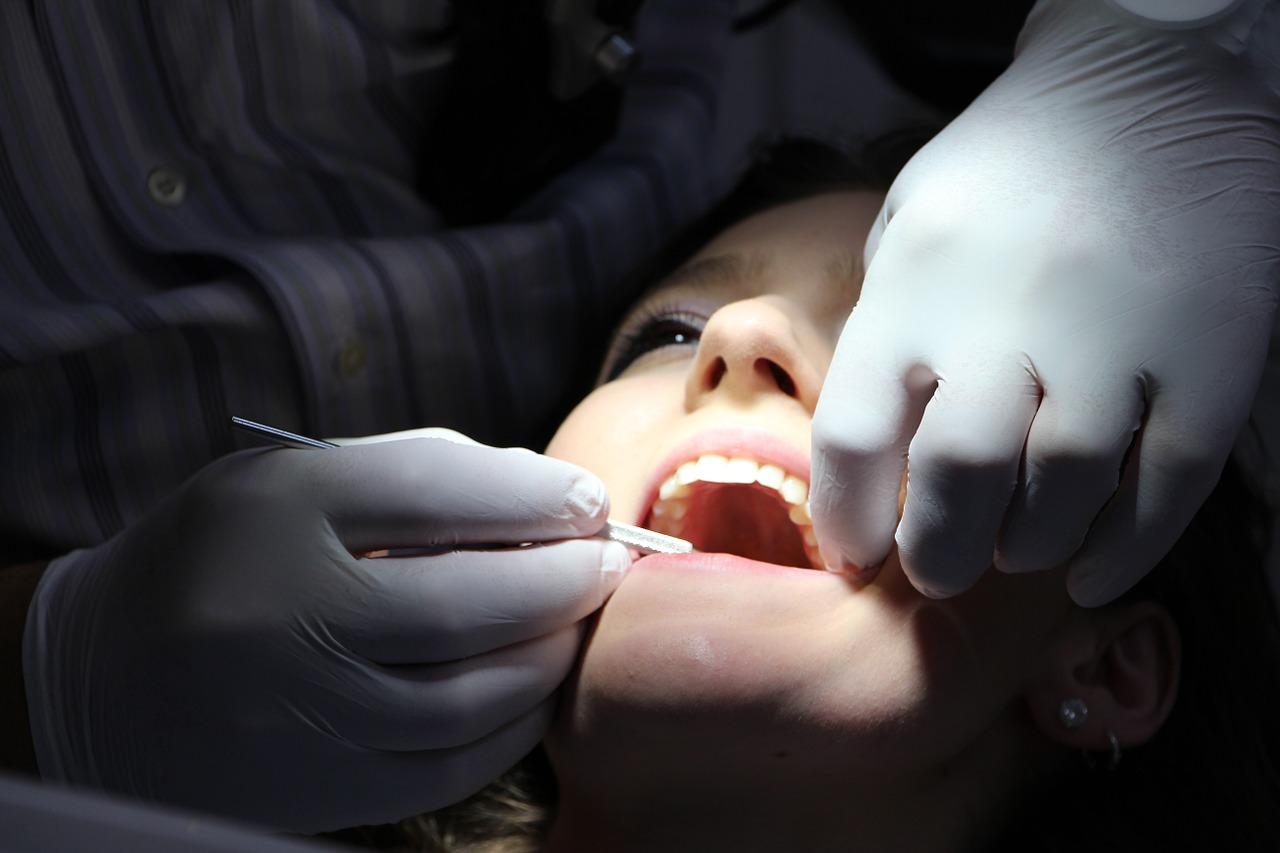 Czy warto stosować znieczulenie podczas leczenia dentystycznego?